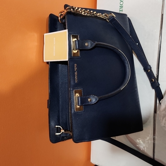 Michael Kors Satchel Leather Bag in Navy Blue with Gold Chain - Picture 6 of 10